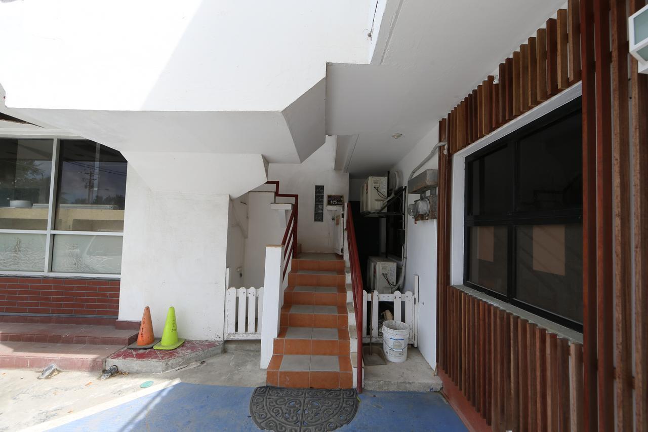 Garapan Guest House Сайпан Екстериор снимка