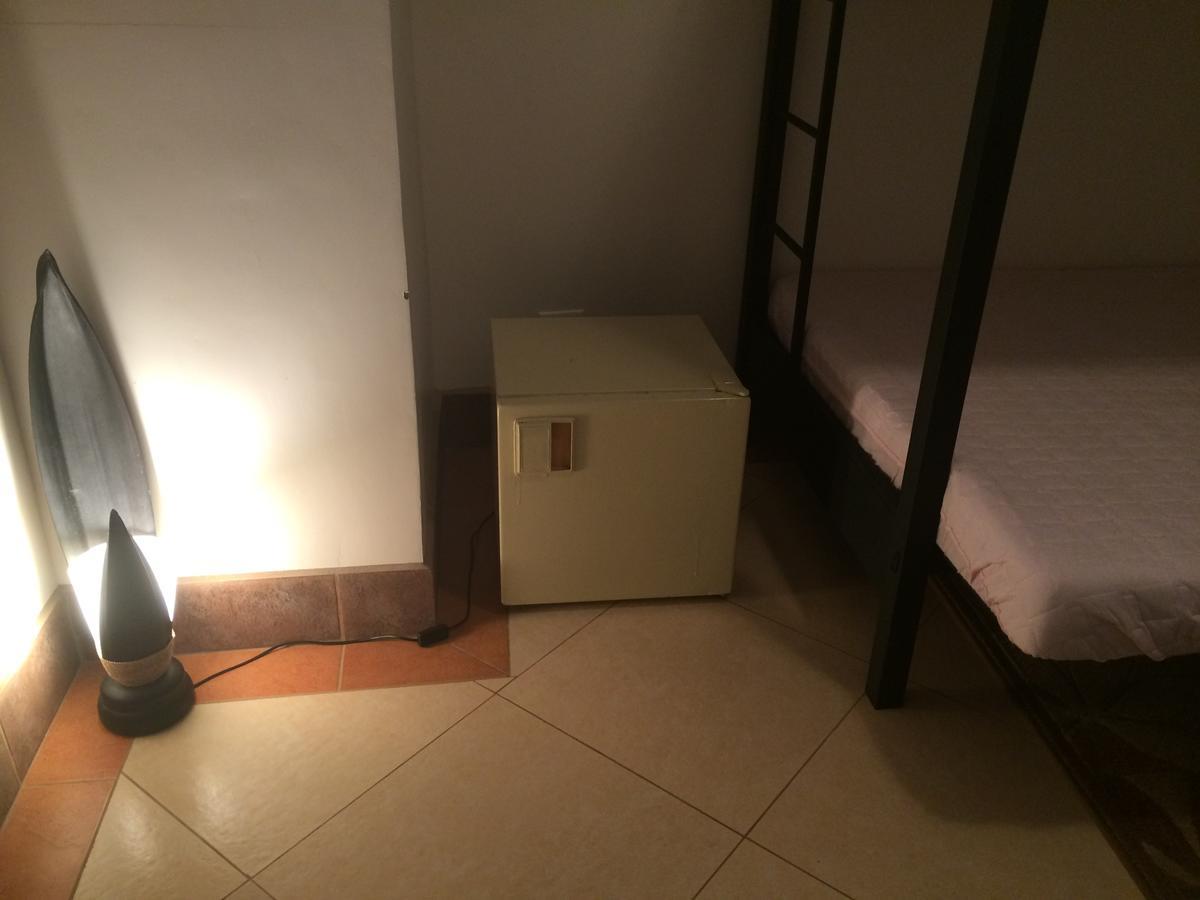 Garapan Guest House Сайпан Екстериор снимка