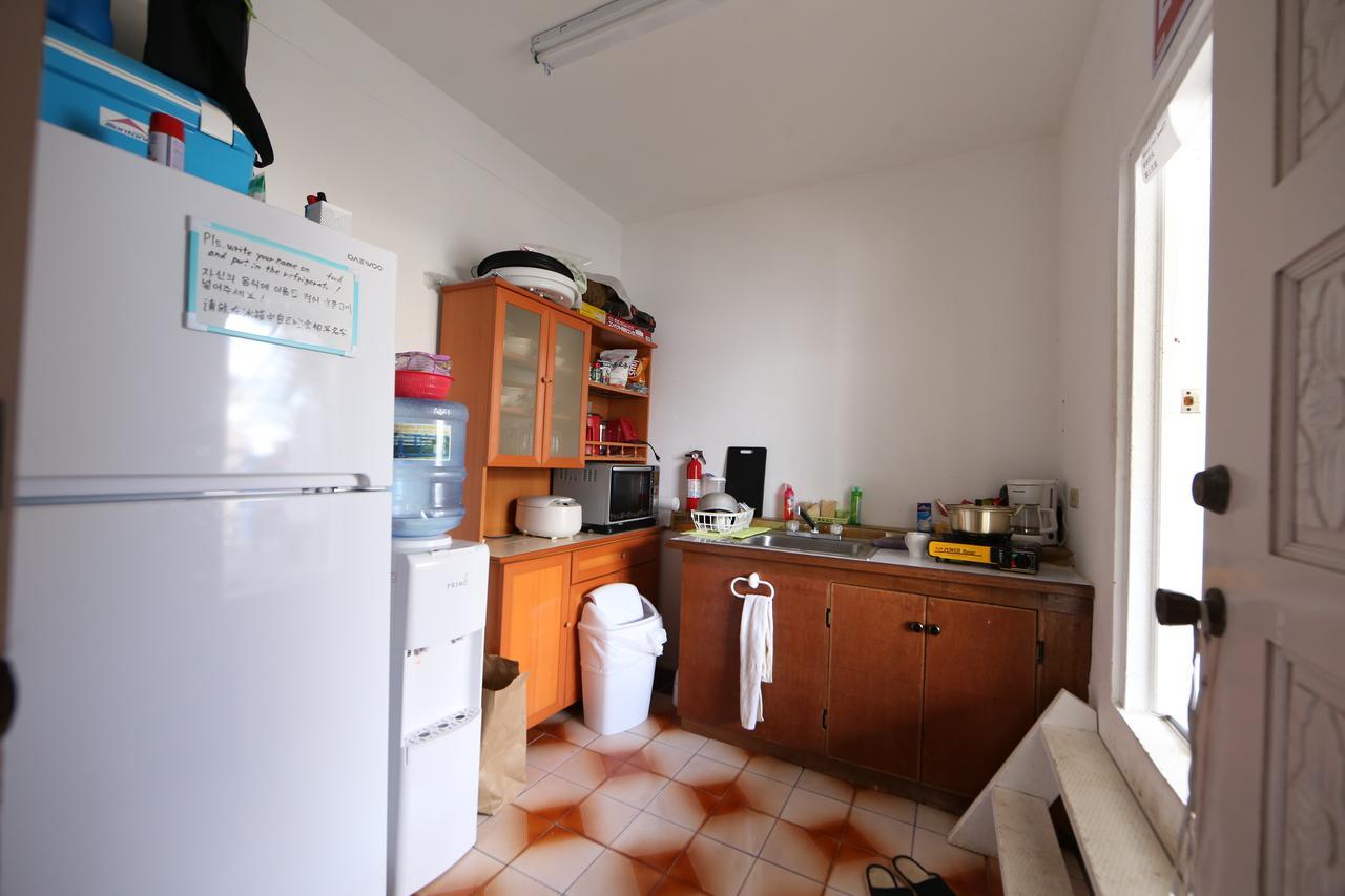 Garapan Guest House Сайпан Екстериор снимка